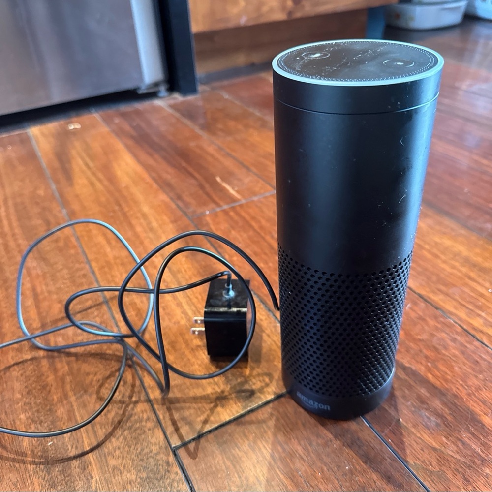 Amazon Echo 1st Generation SK705DI Black Wireless Alexa-Enabled Smart Speaker